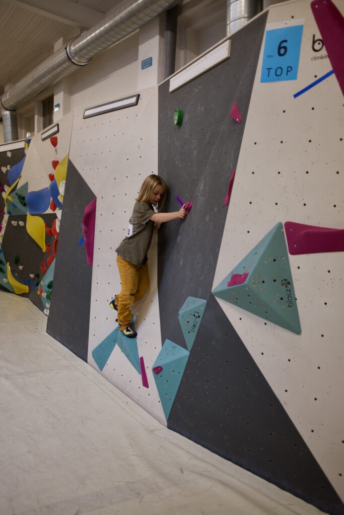 Der Kinderbereich bietet vielfältige Möglichkeiten zum Bouldern