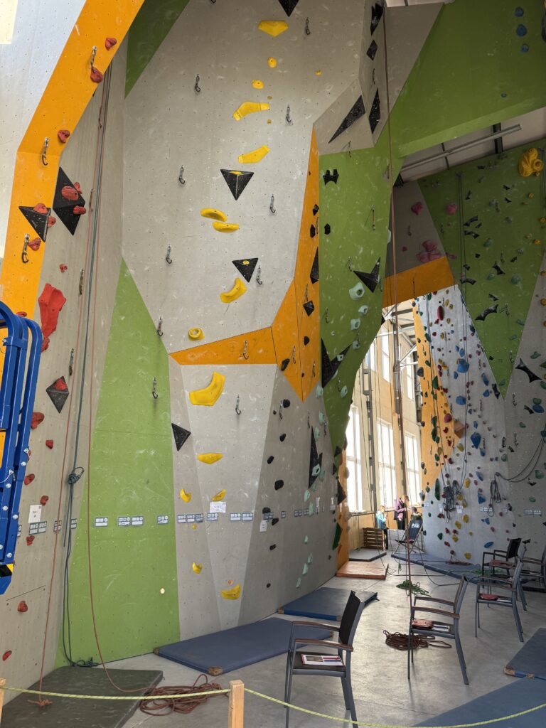 Toll gestaltete Klettermöglichkeiten