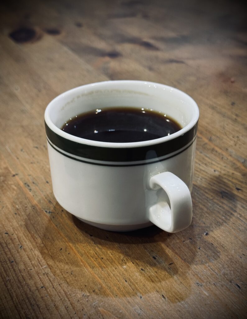 Kaffee Stilecht aus Mitropa-Tassen