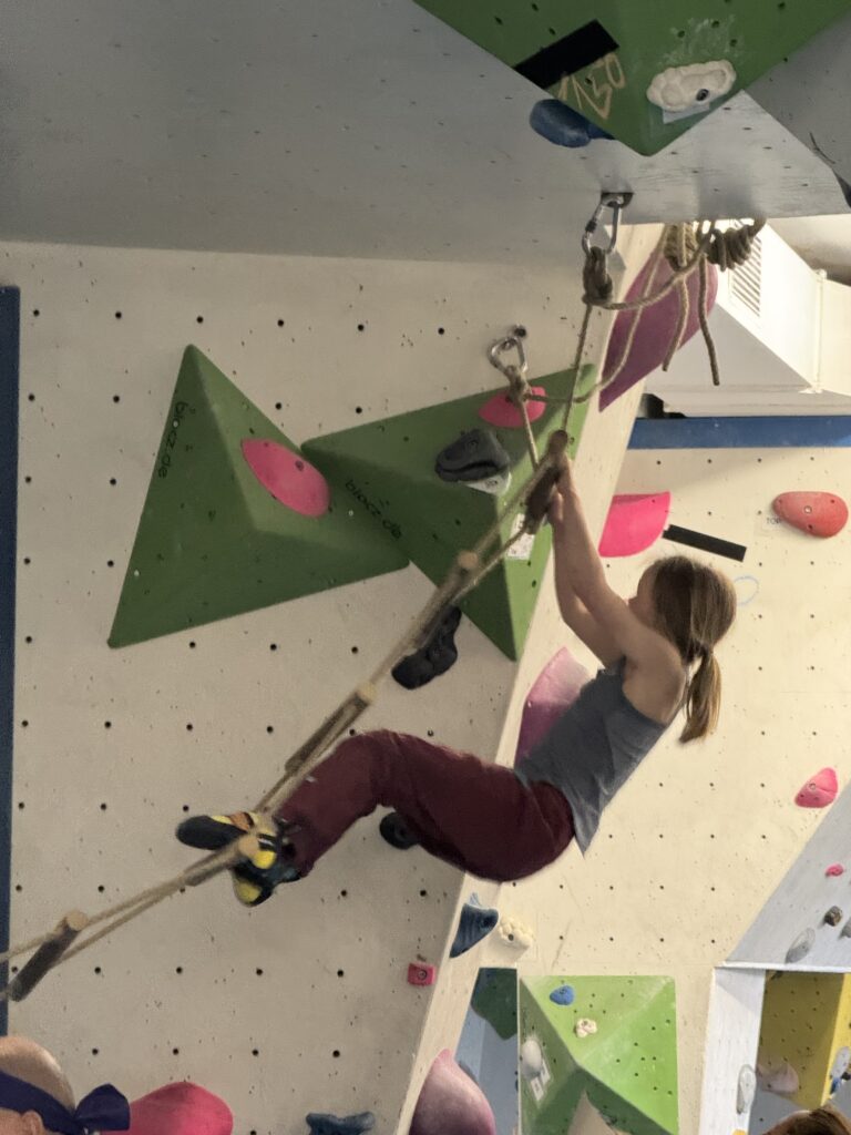 Manchmal sind es nicht nur Griffe beim Bouldern!