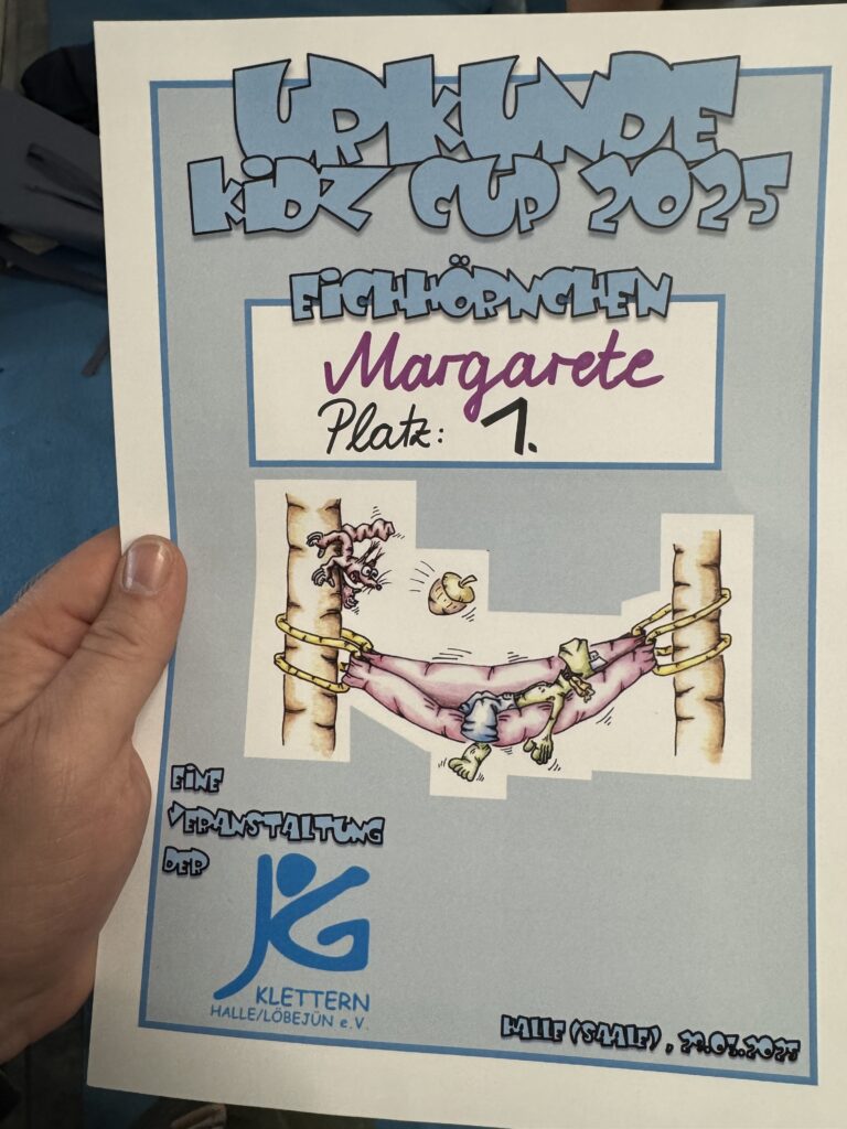 Erster Platz beim Boulder-Kids-Cup im Kletterthalia in Halle/Saale